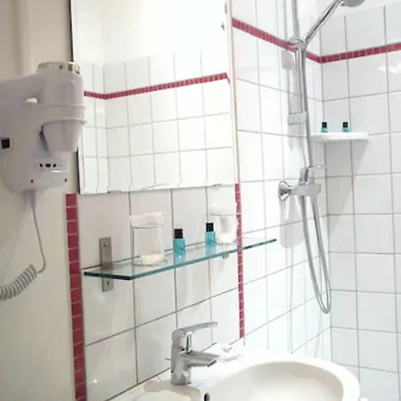 Carmin Hotel 3*